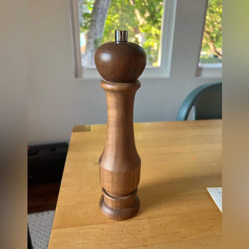 Williams Sonoma Wooden Pepper Mill - Brown with Silver Top 10" tall